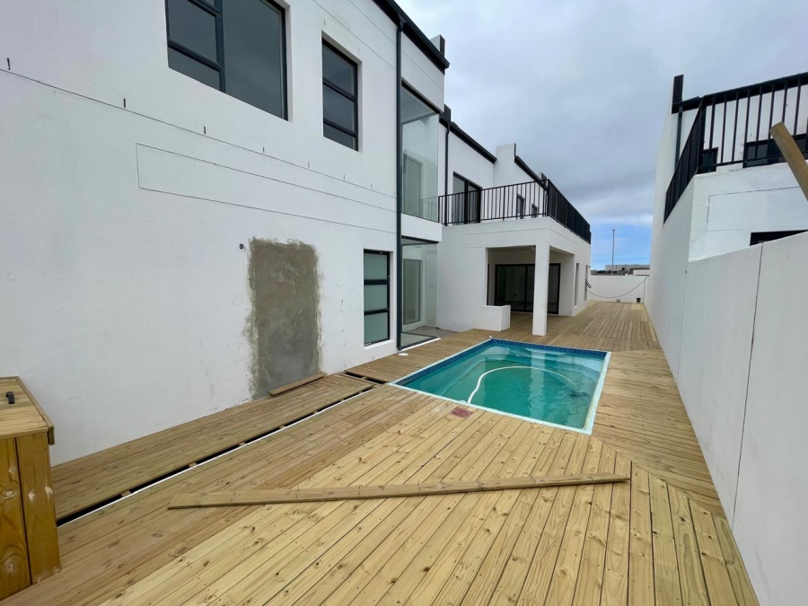 4 Bedroom Property for Sale in Sandown Western Cape